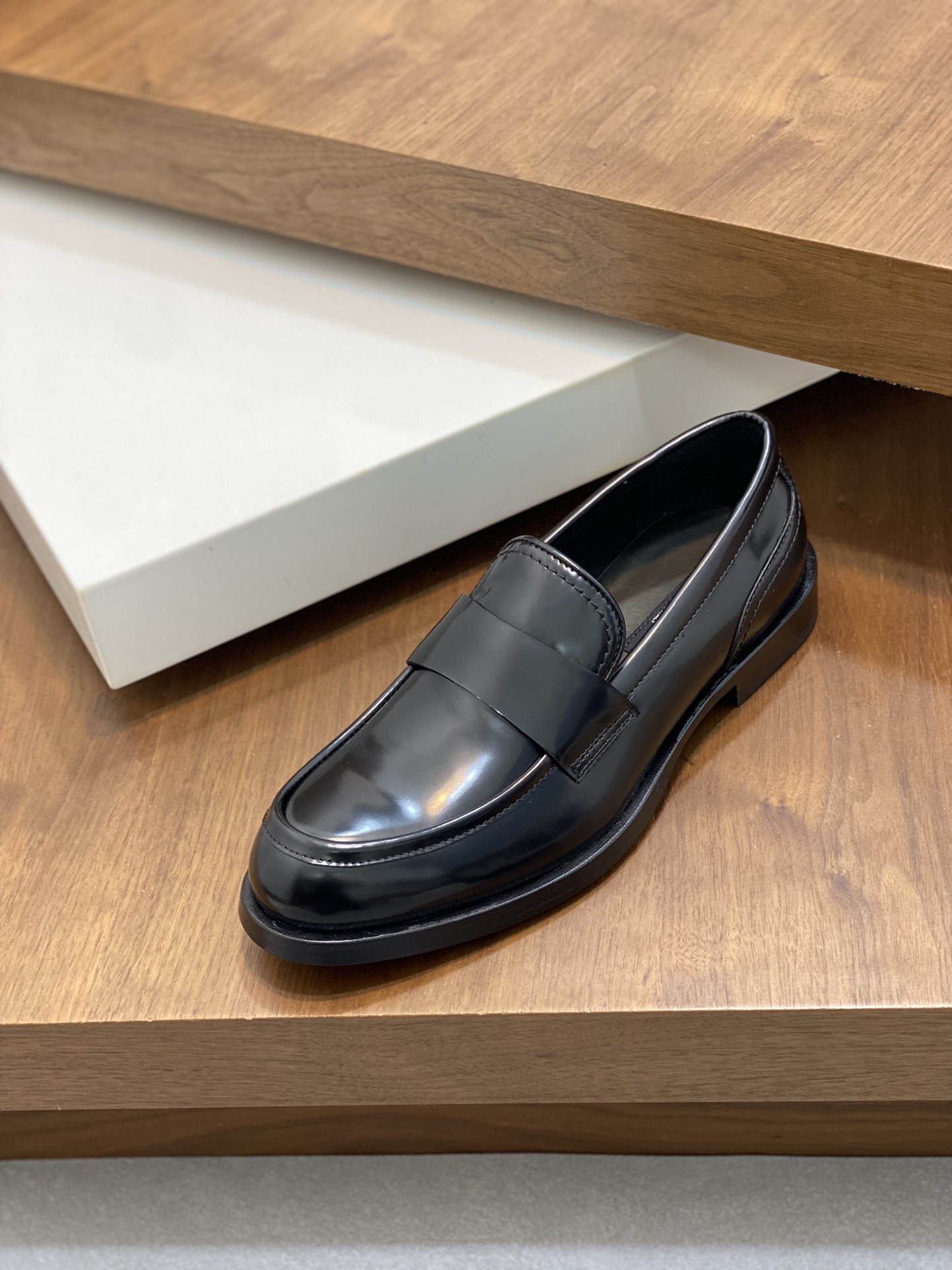 olce & Gabbana shoe